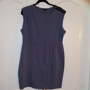 Pleated shoulder knit dress